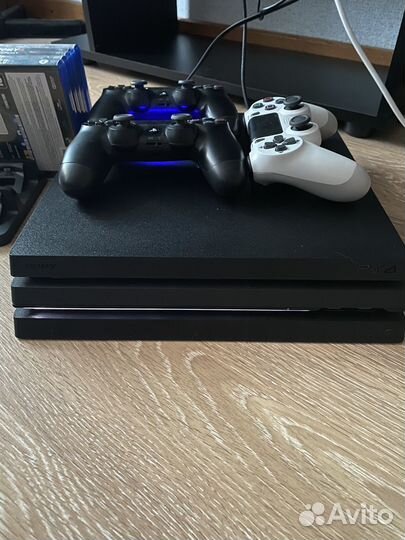 Sony Playstation 4 PS4 pro 1tb с играми