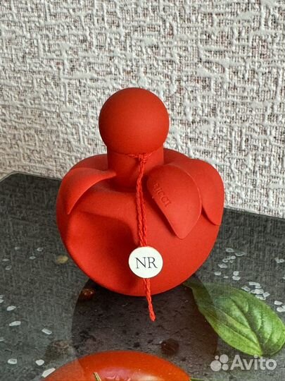 Порфюмерная вода Nina ricci extra rouge