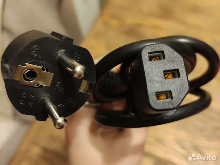 Зарядное устройство