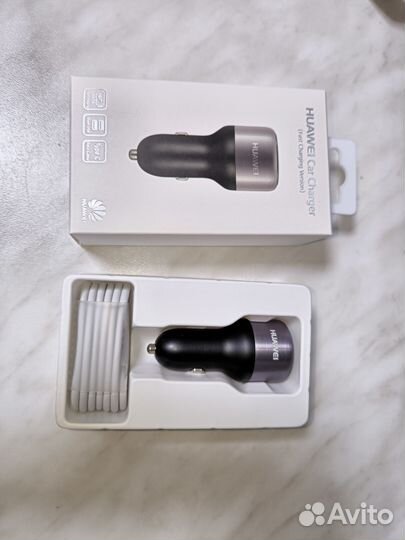 Автомобильная зарядка для телефона huawei