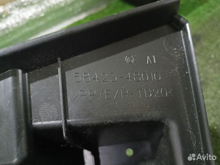 Абсорбер багажника Toyota Highlander 3.5 2GR-FE