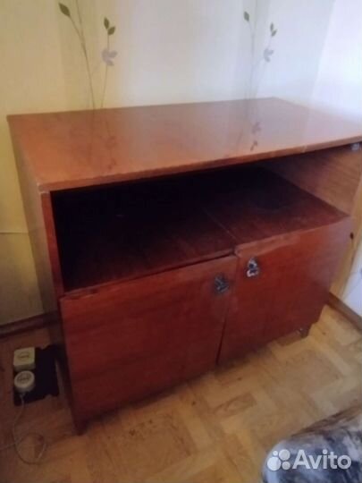 Тумба под телевизор