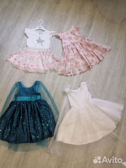 Платья летние и нарядное со шлейфом 104