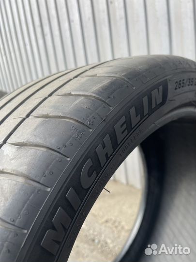 Michelin Pilot Sport 4 245/40 R18 и 265/35 R18 97Y