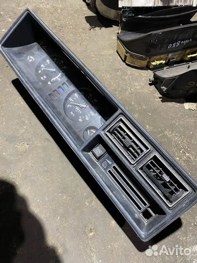 Приборная панель ваз