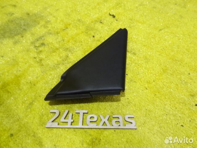 Honda CR-V 1 95-01г. Обшивка двери (уголок внутрен