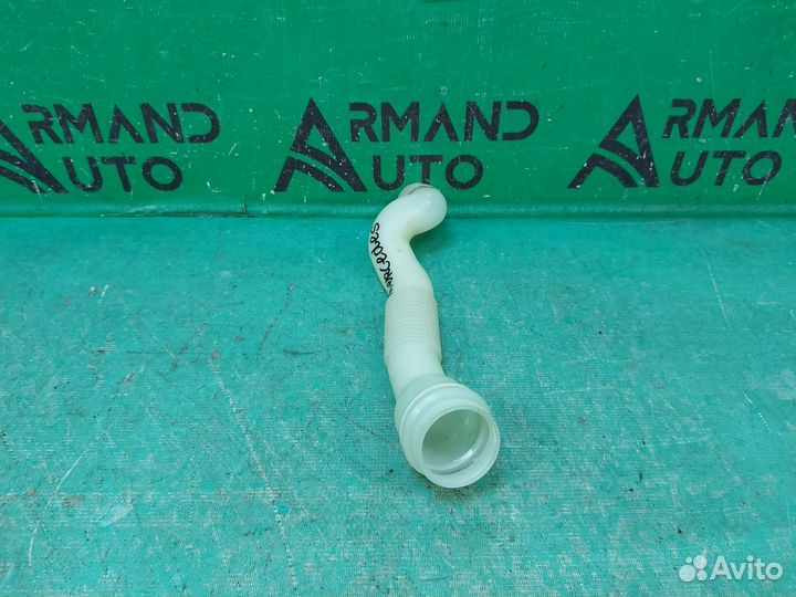 Заливная горловина бачка омывателя Mercedes M Ml