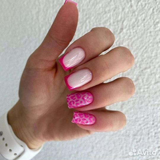 Педикюр с покрытием гель-лаком