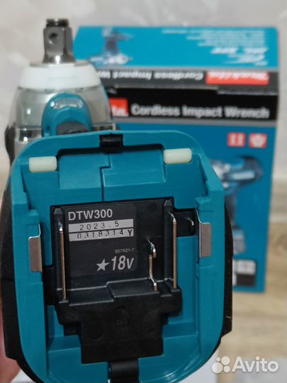 Гайковерт Makita DTW300Z