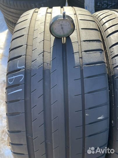 Michelin Pilot Sport 4 235/45 R18
