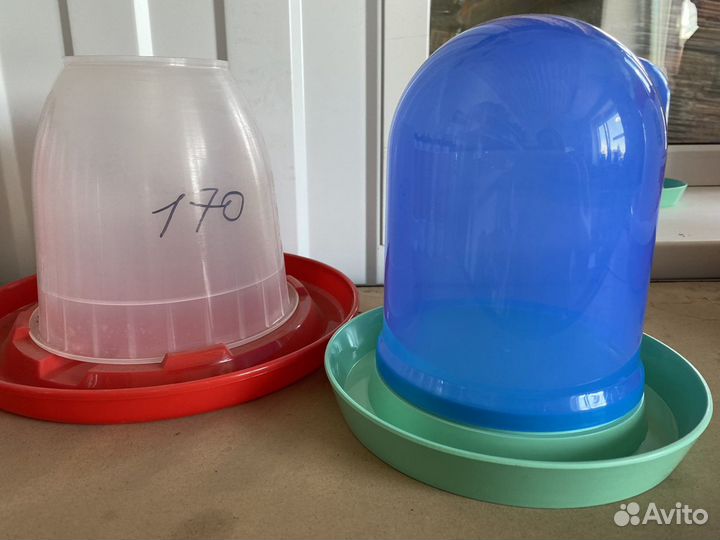 Кормушка для птиц, поилки