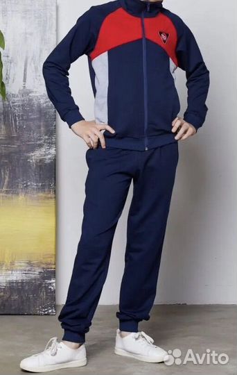 Спортивный костюм на мальчика 134