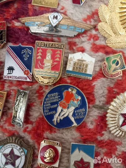 Коллекция значков