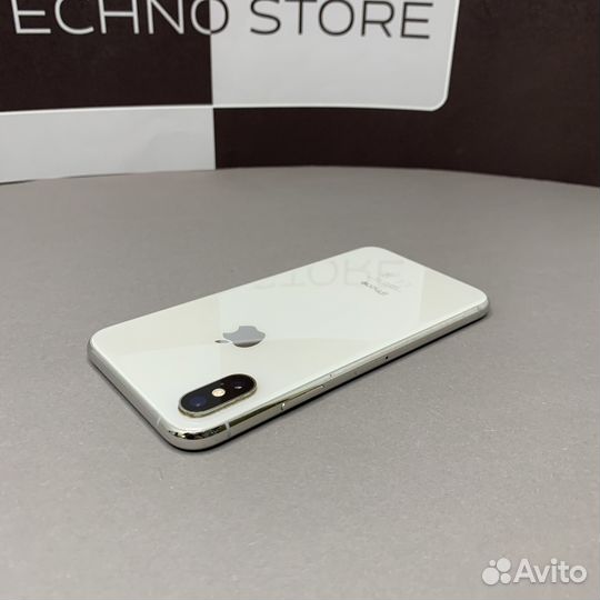 iPhone Xs, 64 ГБ