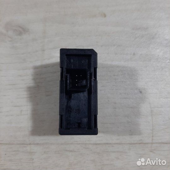 Кнопка стеклоподъемника задняя левая Opel Astra H