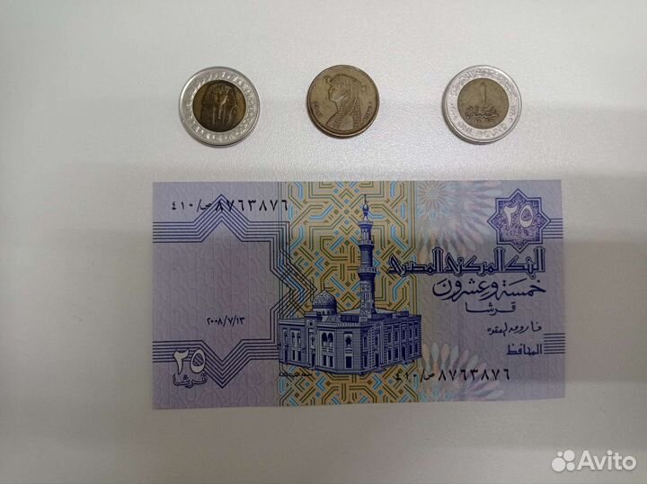 Наборы банкнот и монет по разным странам