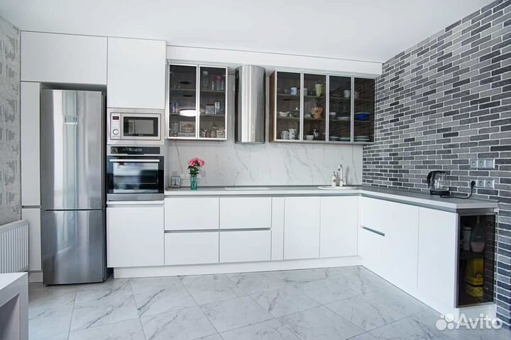 Кухня по индивидуальному заказу