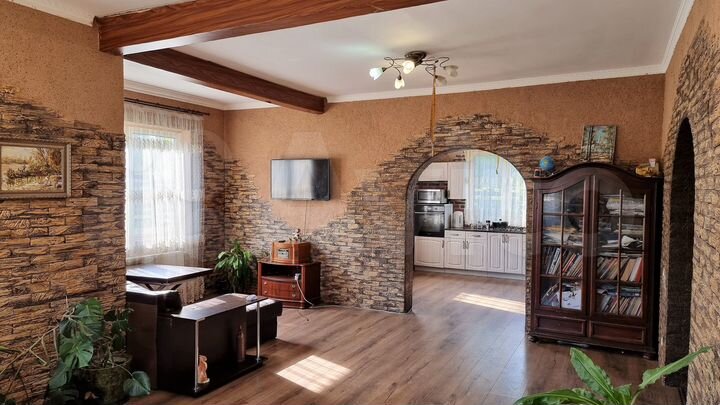 Дом 233 м² на участке 12 сот.