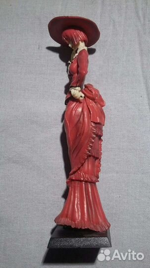 Фигурка Мадам Рэд