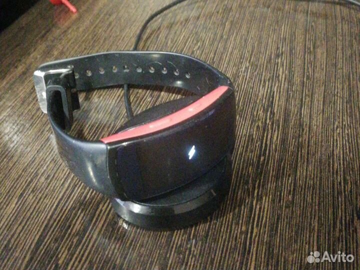 Samsung gear fit 2 pro