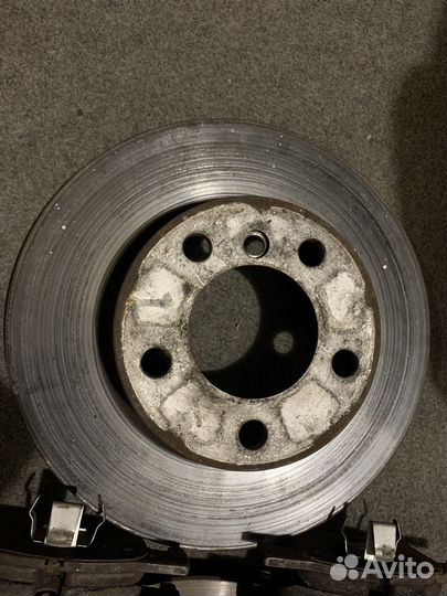 Оригинальные тормозные диски, колодки bmw f20 118i