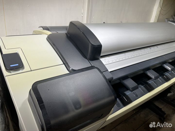 HP DesignJet T2300 eMFP (плоттер со сканером )