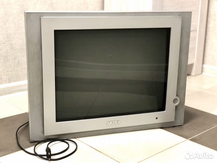 Телевизор цветной Akira 52 см CT-21CHP5R ЭЛТ