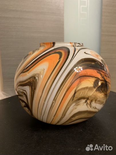 Стеклянная ваза