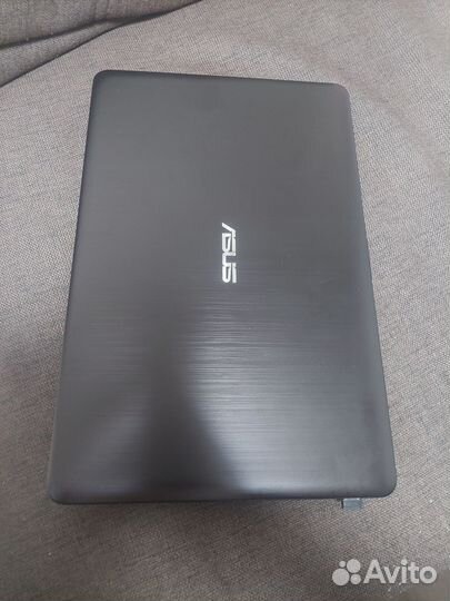 Ноутбук asus