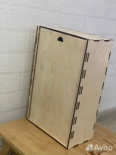 Подарочная коробка под бутылку