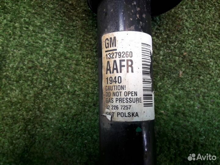 Амортизатор задний Opel Astra J P10 2010