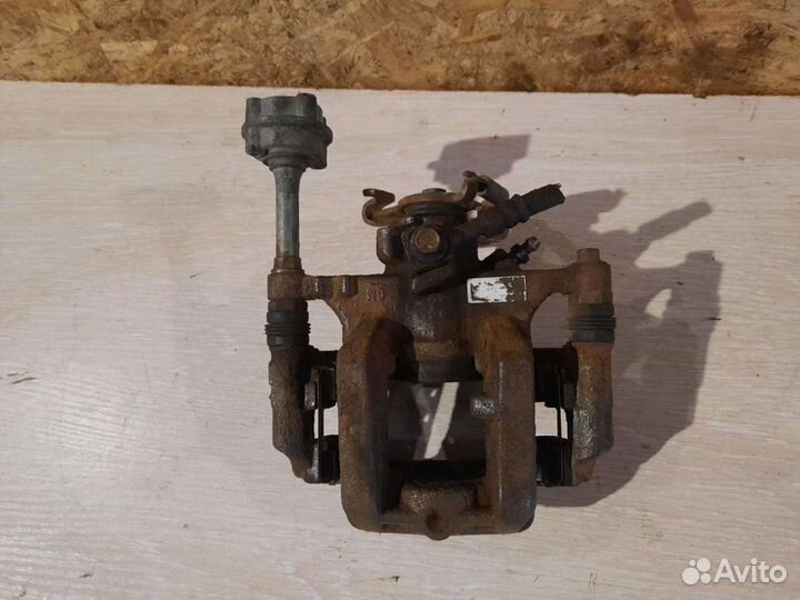 Суппорт задний правый Opel Astra J Astra JTS