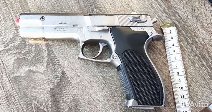 Игрушечный пистолет металлический