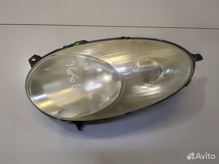 Фара (передняя) Nissan Micra K12E, 2004