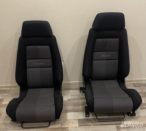 Сиденья recaro