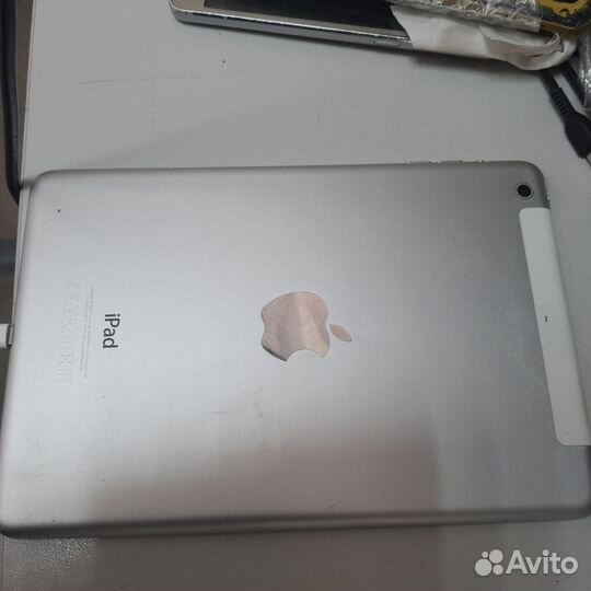 Apple iPad mini 2