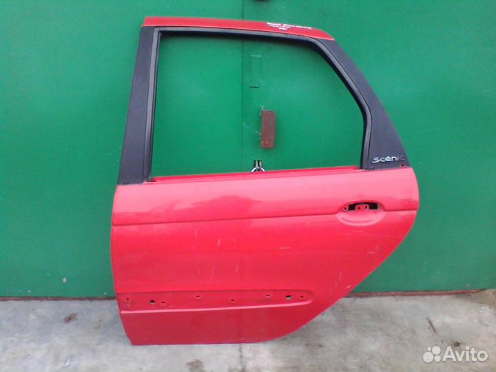 Рено Сценик. Renault Scenic. Двери перед. и заднии