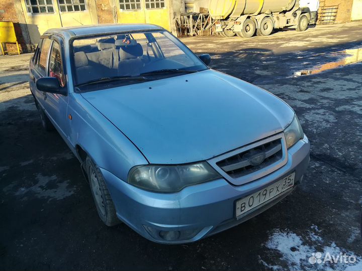 Капот Daewoo Nexia 2011