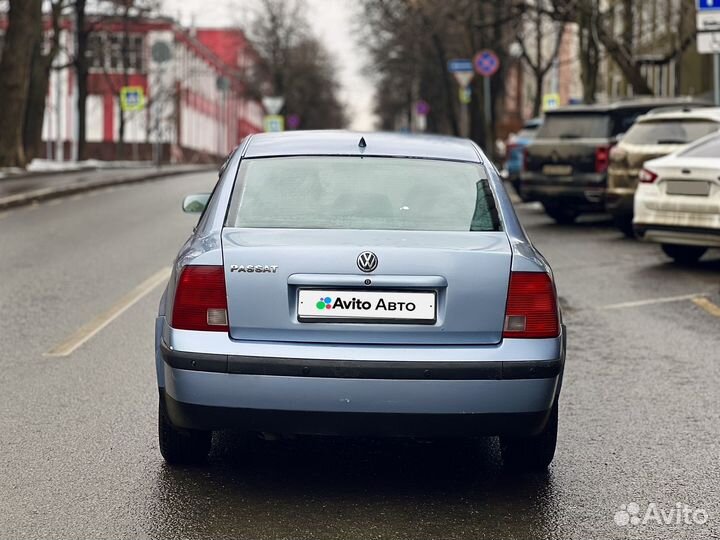Volkswagen Passat 1.8 AT, 1998, 321 000 км