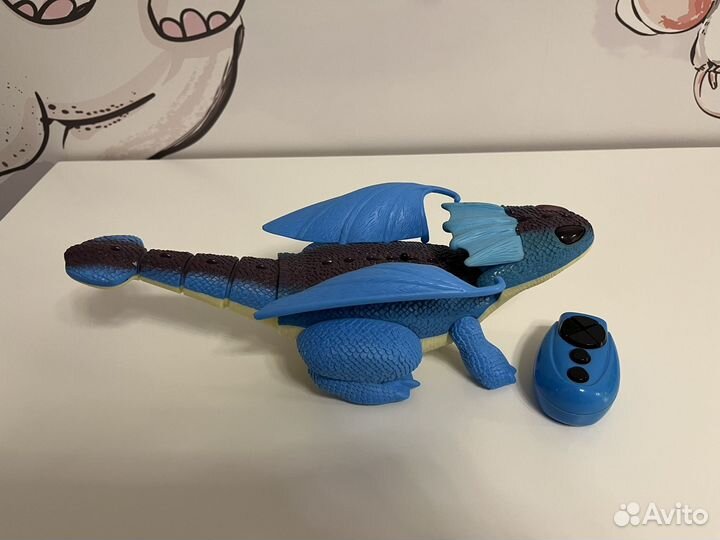 Дракон на пульте управления