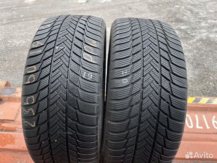 Bridgestone Blizzak LM-001 235/50 R19