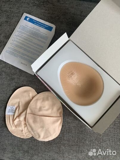 Протез молочной железы