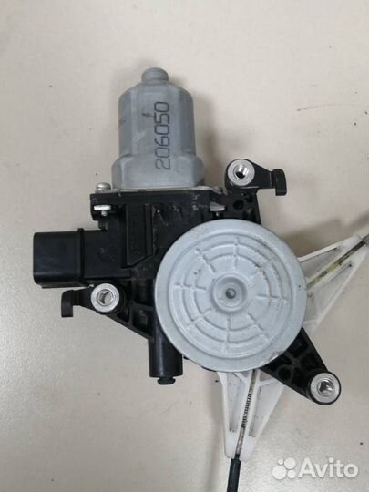 Стеклоподъемник электр. задний правый Subaru Fores