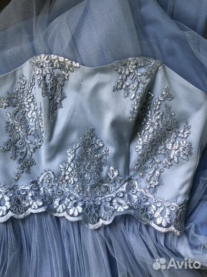 Вечернее платье