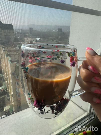 Кружка с двойным дном и сухоцветами