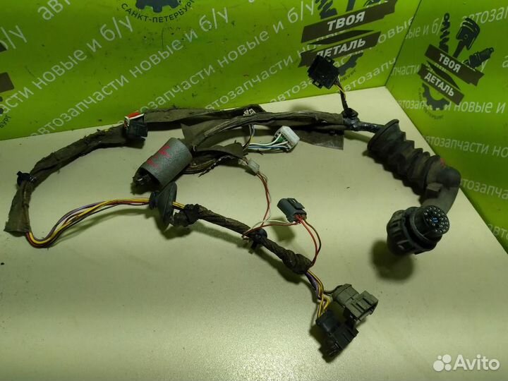 Коса двери передняя правая Volvo S70 B5234T3