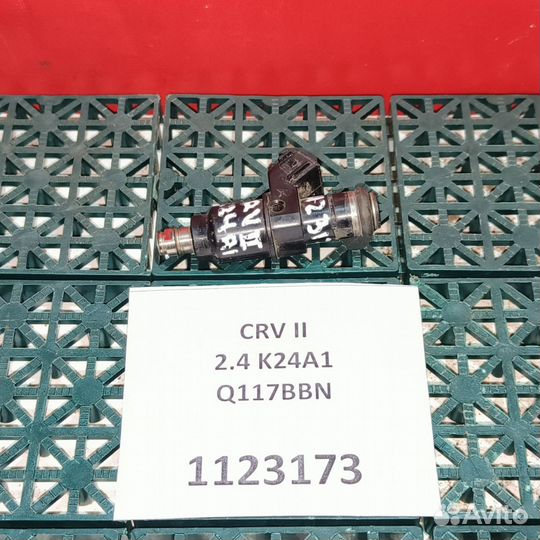 Форсунка топливная на Honda CR-V II K24A1