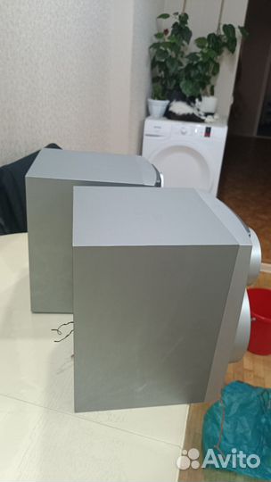 Акустические колонки LG