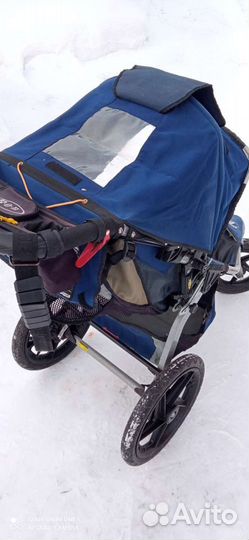 Прогулочная коляска Bob Revolution