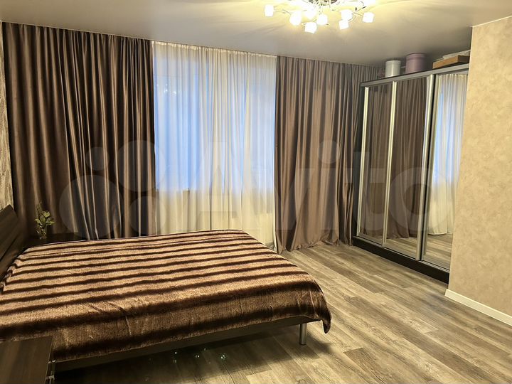 3-к. квартира, 81,6 м², 8/10 эт.